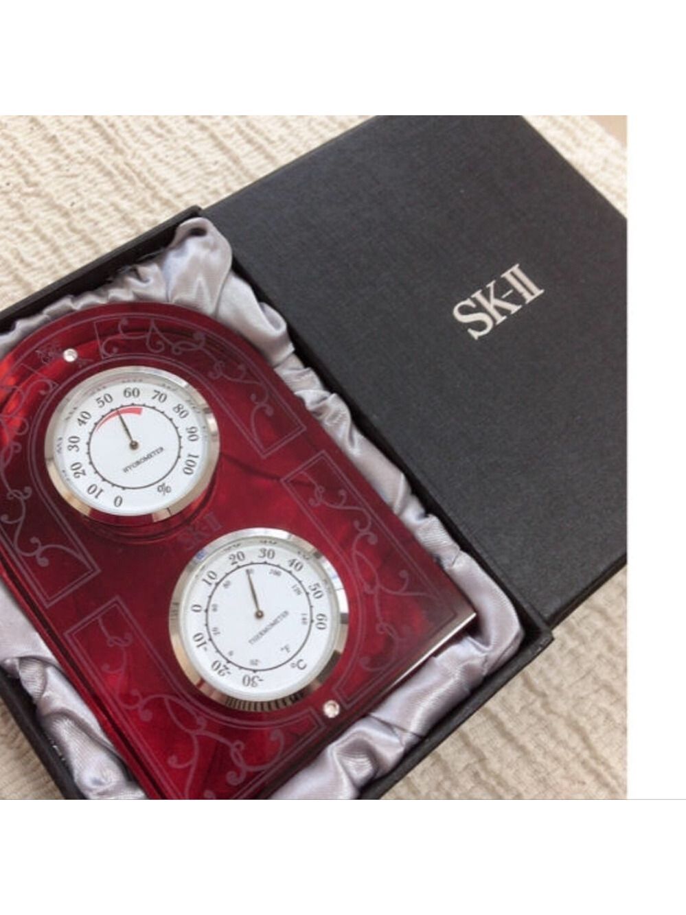❤️ SK-II SK2 Crystal Thermometer and Hygrometer clock
